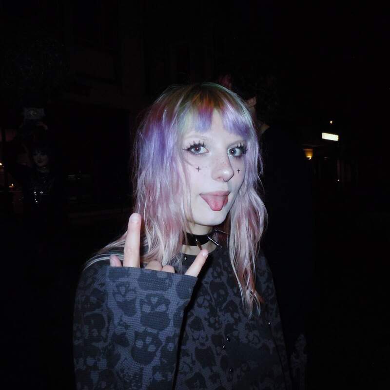 @angel.loev2 wearing Bruised